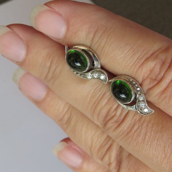 NATURAL Chrome Diopside Sterling Silver Curved Leaves Design Earrings - Picture 13 of 15